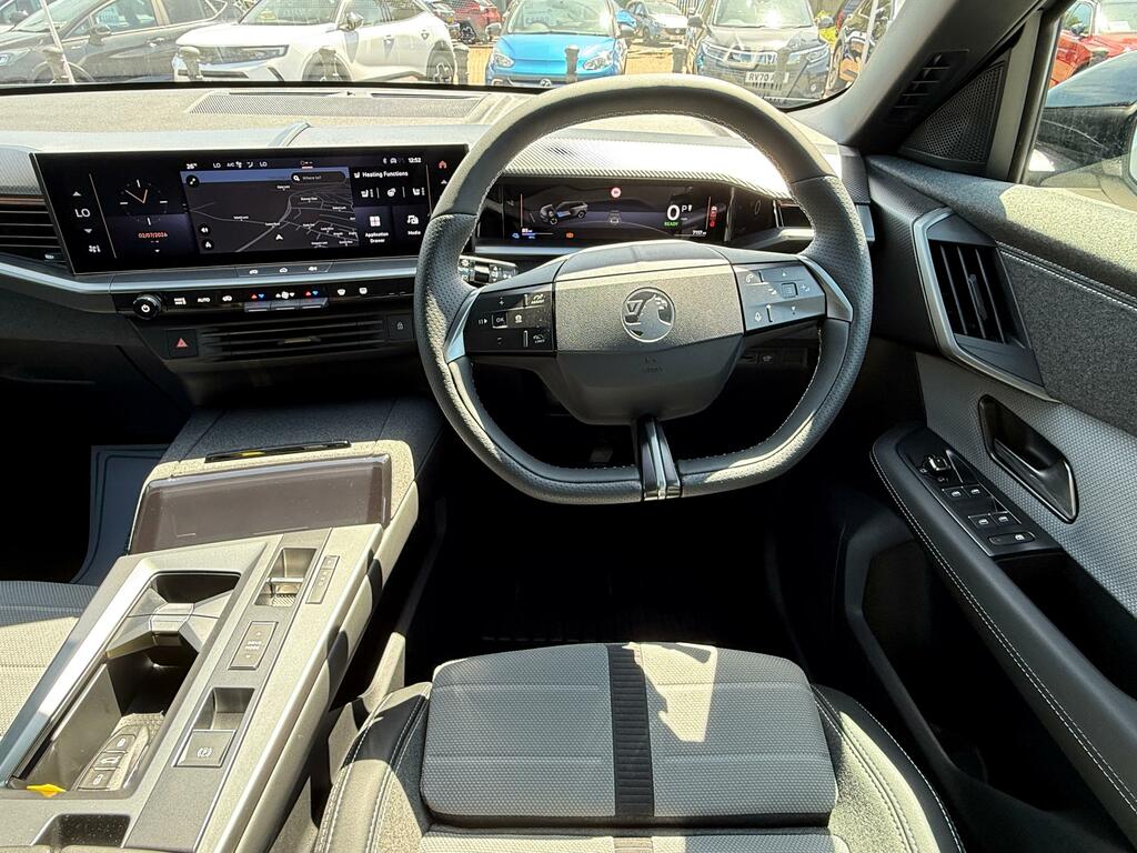 Vauxhall Grandland 73Kwh Gs Suv 213 Ps DL25CCE Grey #2