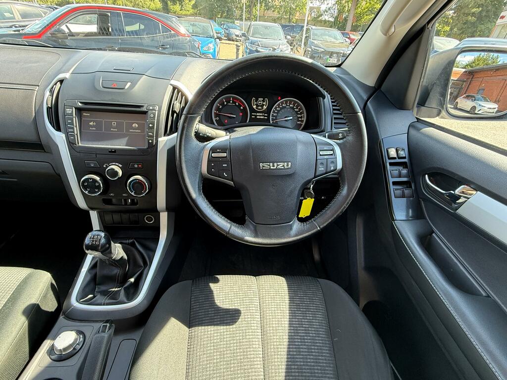 Isuzu D-Max 1.9 Td Yukon Pickup Double Cab 4 White #2