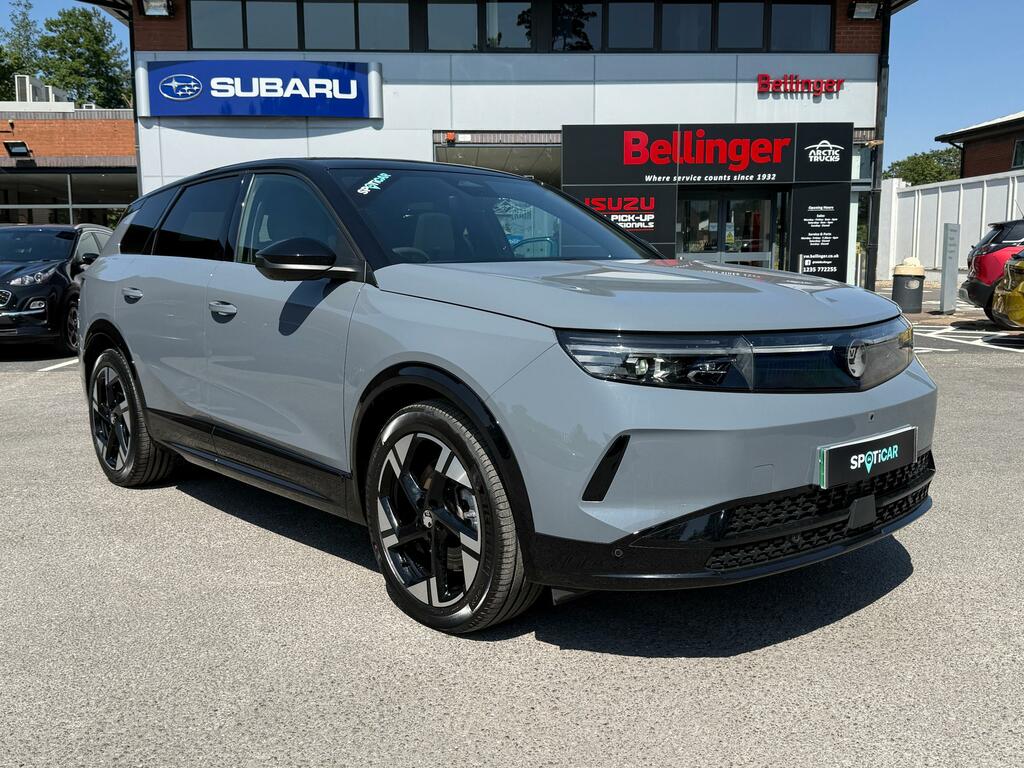Vauxhall Grandland 73Kwh Ultimate Suv 213 Ps Grey