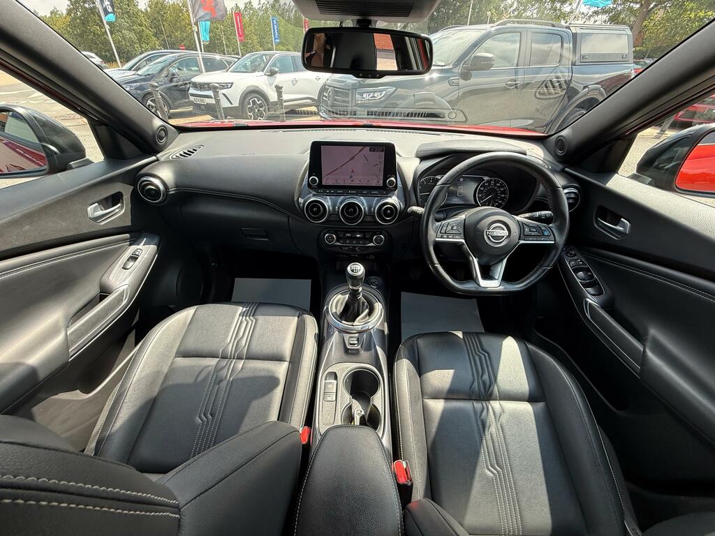 Nissan Juke 1.0 Dig-t Tekna Suv Euro 6 Ss Red #3