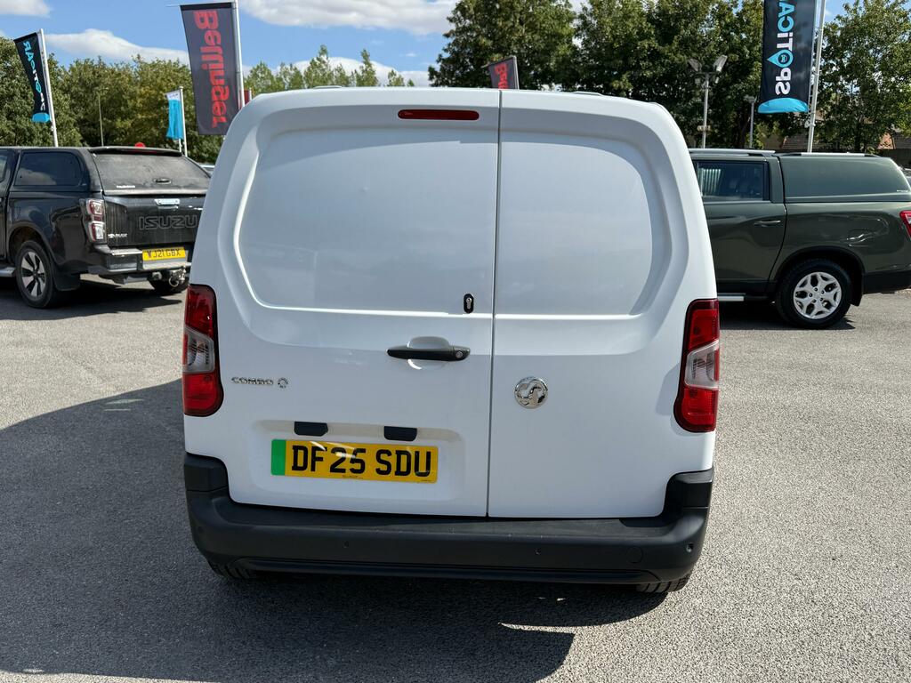 Vauxhall Combo-e Life 100Kw Ultimate XL 52Kwh 2025 Black #12