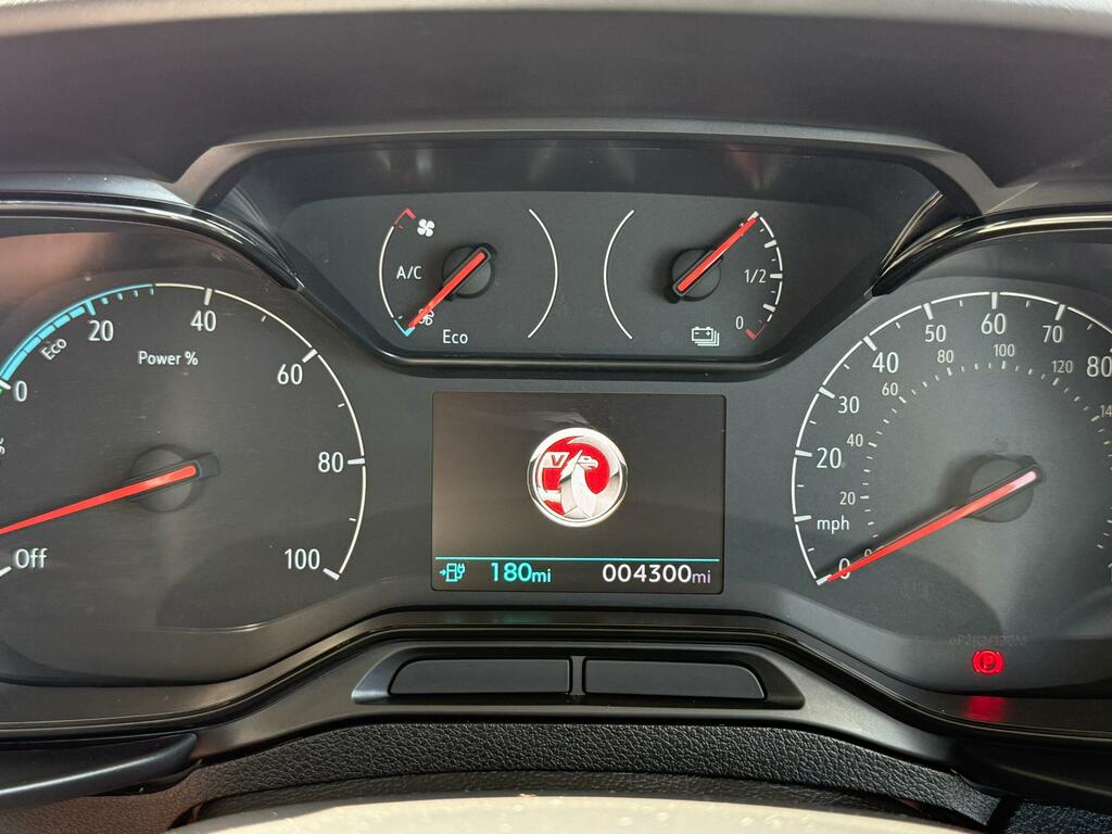 Vauxhall Combo-e Life 100Kw Ultimate XL 52Kwh 2025 Black #24