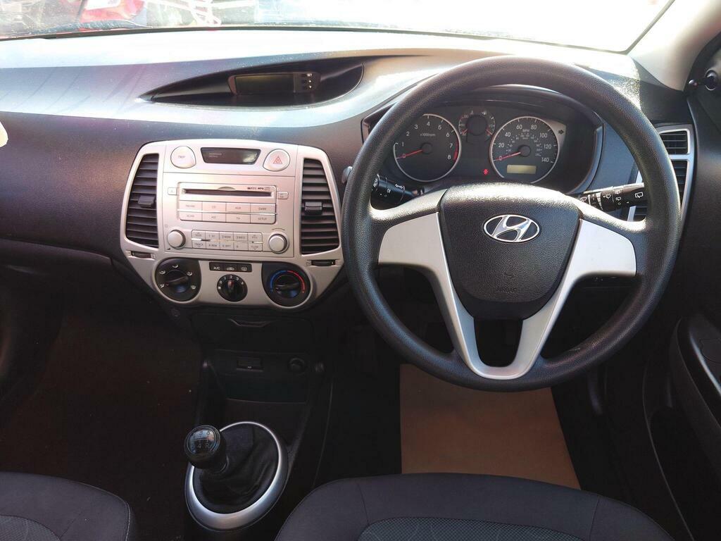 Hyundai I20 1.2 Classic Euro 4 Red #3