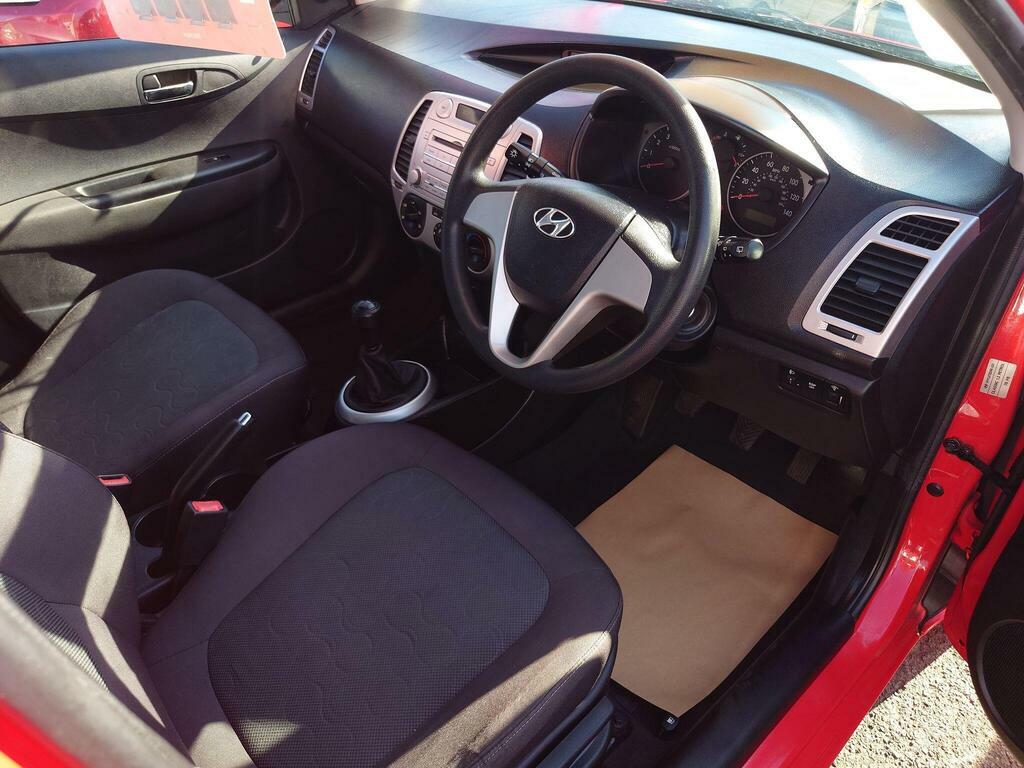 Hyundai I20 1.2 Classic Euro 4 Red #4