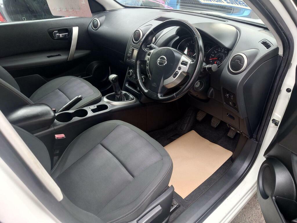 Nissan Qashqai 1.6 Acenta 2Wd Euro 5 S S BN62SFX White #6