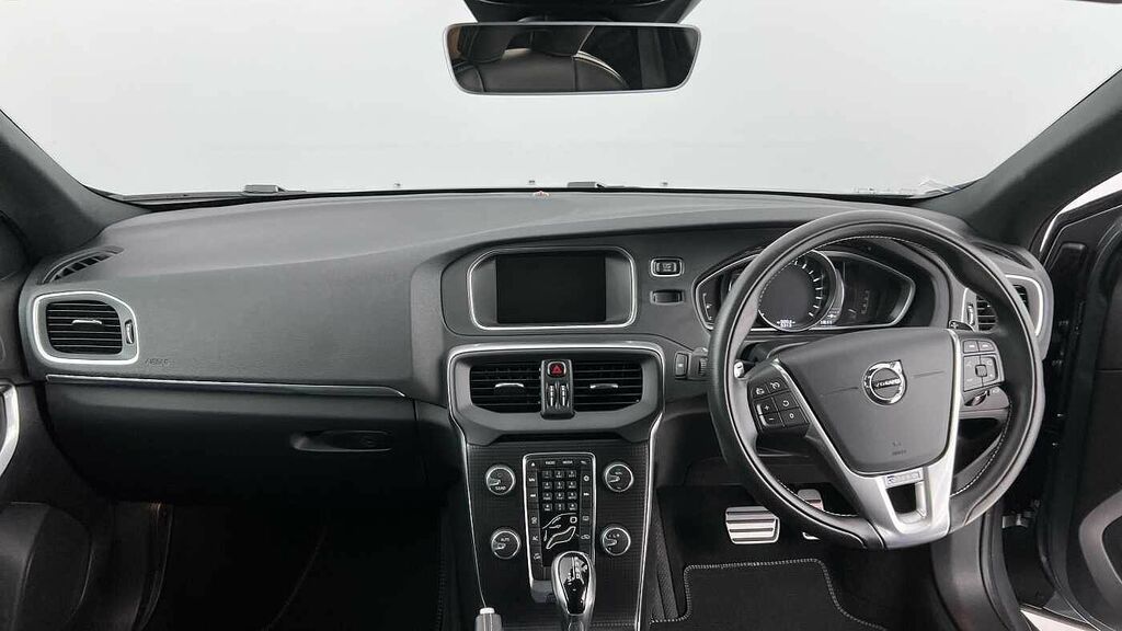 Volvo V40 T3 R-design Pro Low Mileage, Rear Camer Grey #5