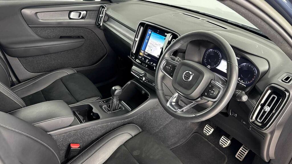 Volvo XC40 R-design, T3 HJ22TPY Blue #4