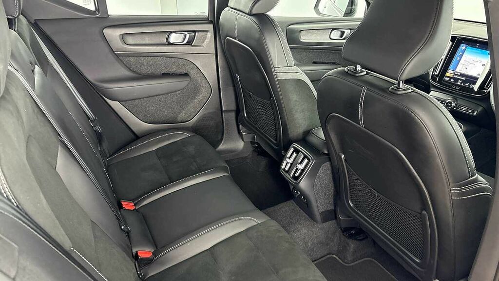 Volvo XC40 R-design, T3 HJ22TPY Blue #6