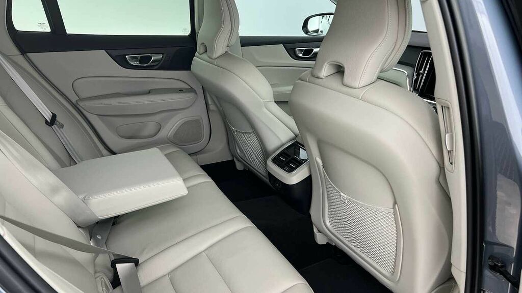Volvo V60 Plus, B3 Mild Hybrid, Dark Blond Leather, Grey #6