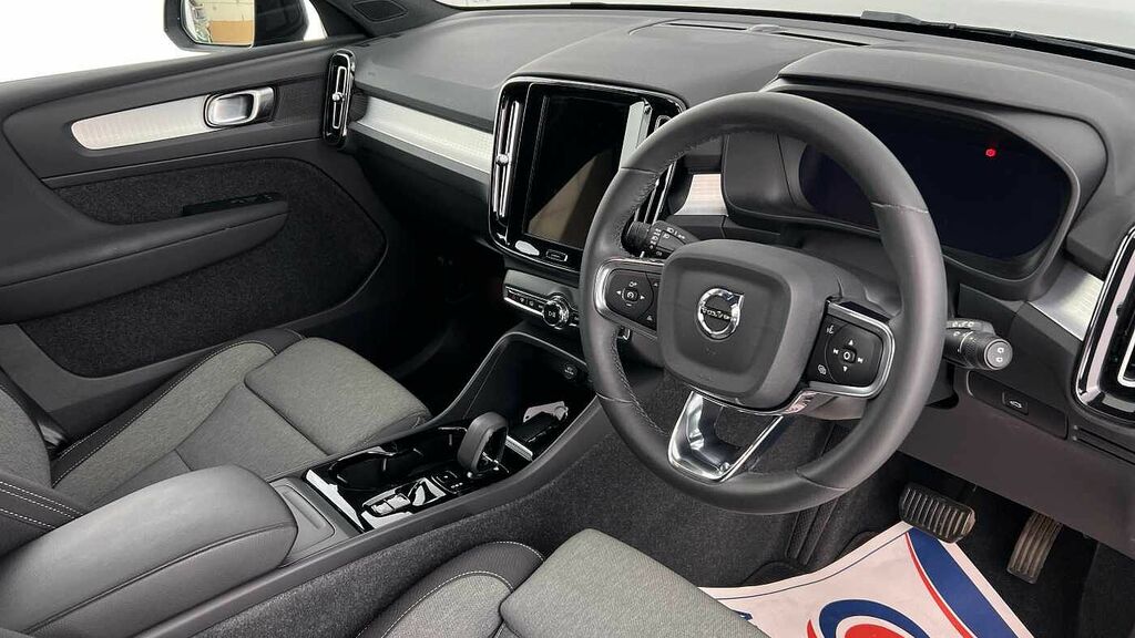 Volvo XC40 Plus, B3 Mild Hybrid, Dark 360 Camera, He KK23UAV Black #4