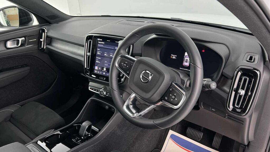Volvo XC40 Recharge Ultimate, Single Motor, Panoram White #4