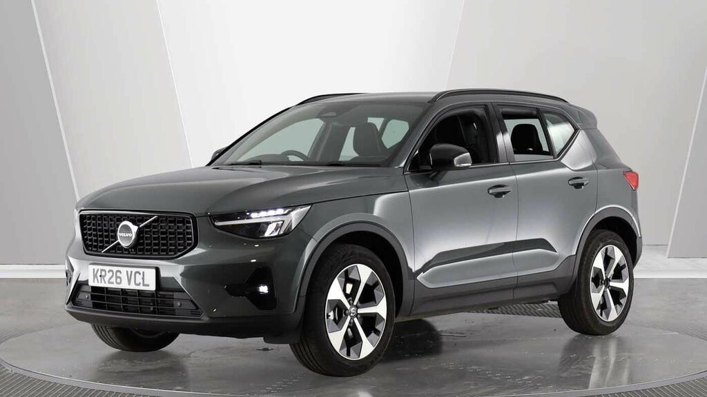 Volvo XC40 Plus, B3 Mild Hybrid, Dark