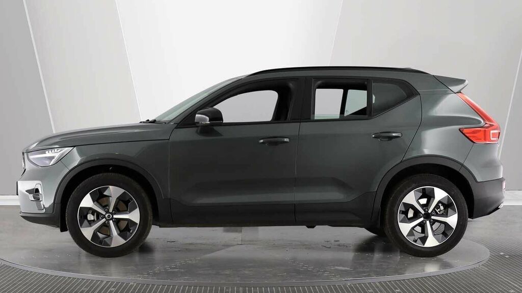 Volvo XC40 Plus, B3 Mild Hybrid, Dark KR26VCL #2