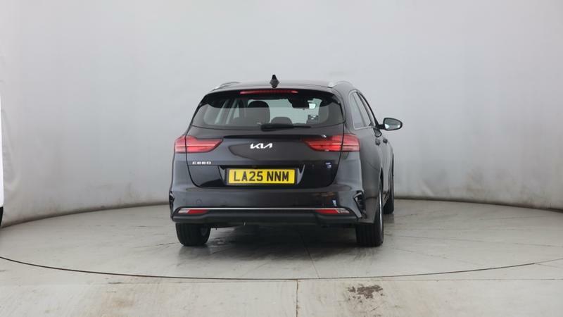 Kia Ceed 1.5T Gdi Isg 138 2 Black #4
