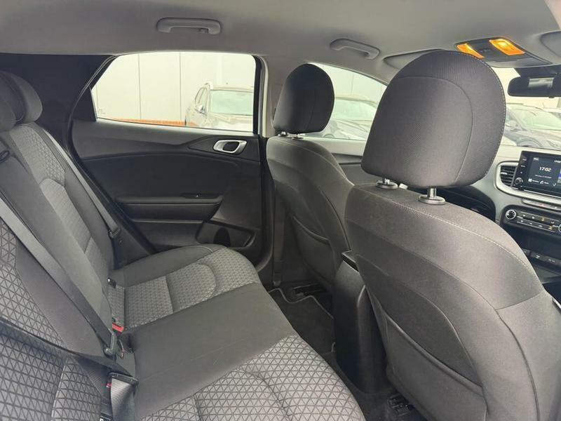 Kia Xceed 1.0 T Gdi 3 Suv 118 Bhp Black #11
