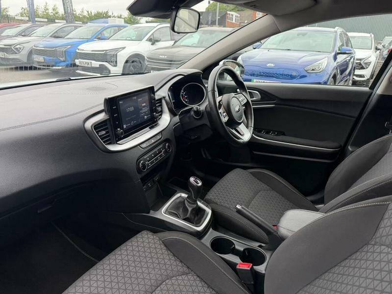 Kia Xceed 1.0 T Gdi 3 Suv 118 Bhp Black #12
