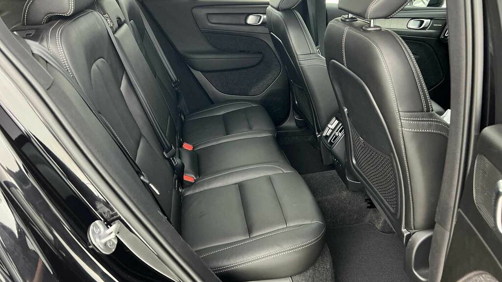 Volvo XC40 Ultra, B4 Mild Hybrid, Dark Panoramic Sun Black #6