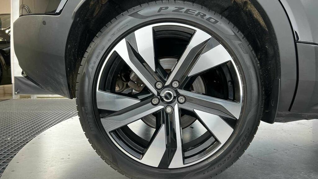 Volvo XC40 B4 P Ultra Dark Sunroof, Pilot Assist, 21 Allo Blue #7