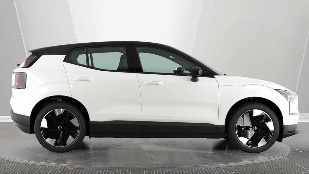 Volvo EX30 Plus, Single Motor Extended Range, White #3
