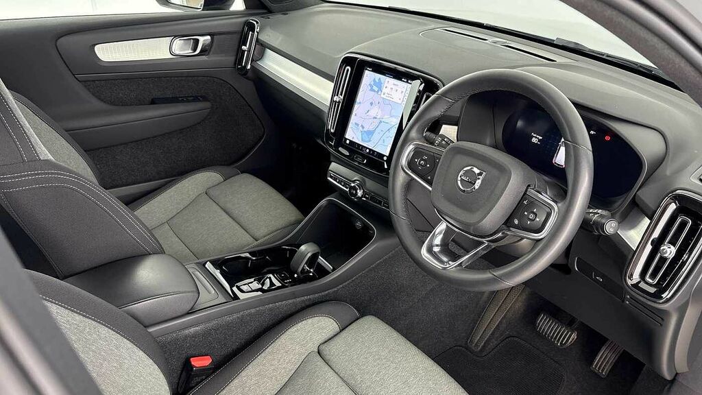 Volvo XC40 Plus, B3 Mild Hybrid, Dark Grey #4