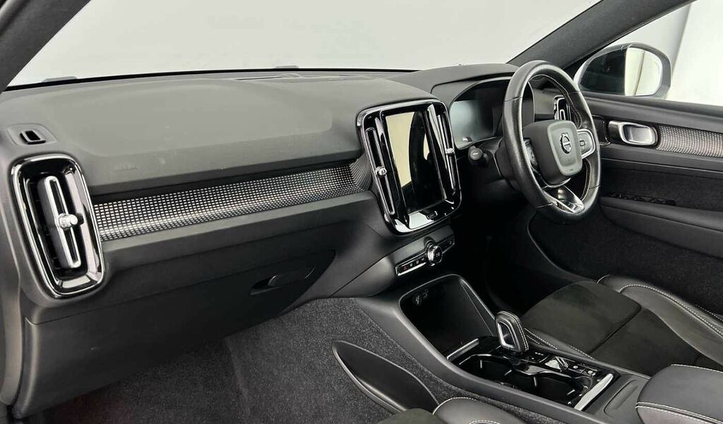 Volvo XC40 R-design, T3 Red #2