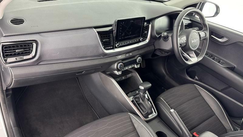 Kia Stonic 1.0T Gdi 98 Gt-line Dct White #4