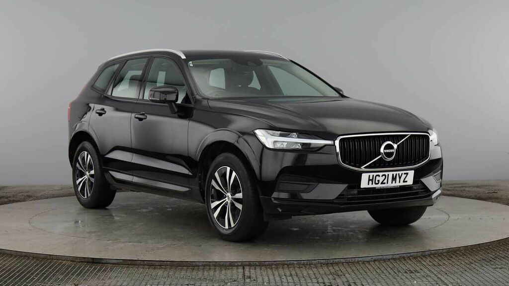 Volvo XC60 Momentum, B5 Mild Hybrid Black