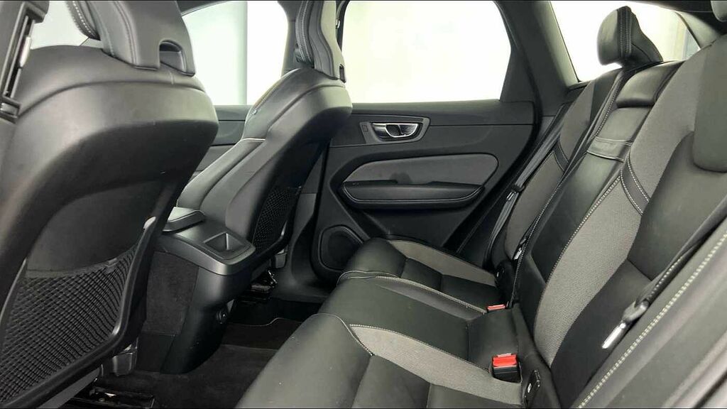 Volvo XC60 R-design, B5 Mild Hybrid YJ21NNV Grey #6