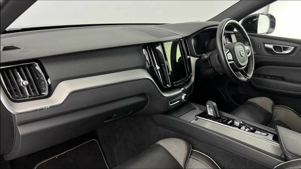 Volvo XC60 R-design, B5 Mild Hybrid YJ21NNV Grey #5