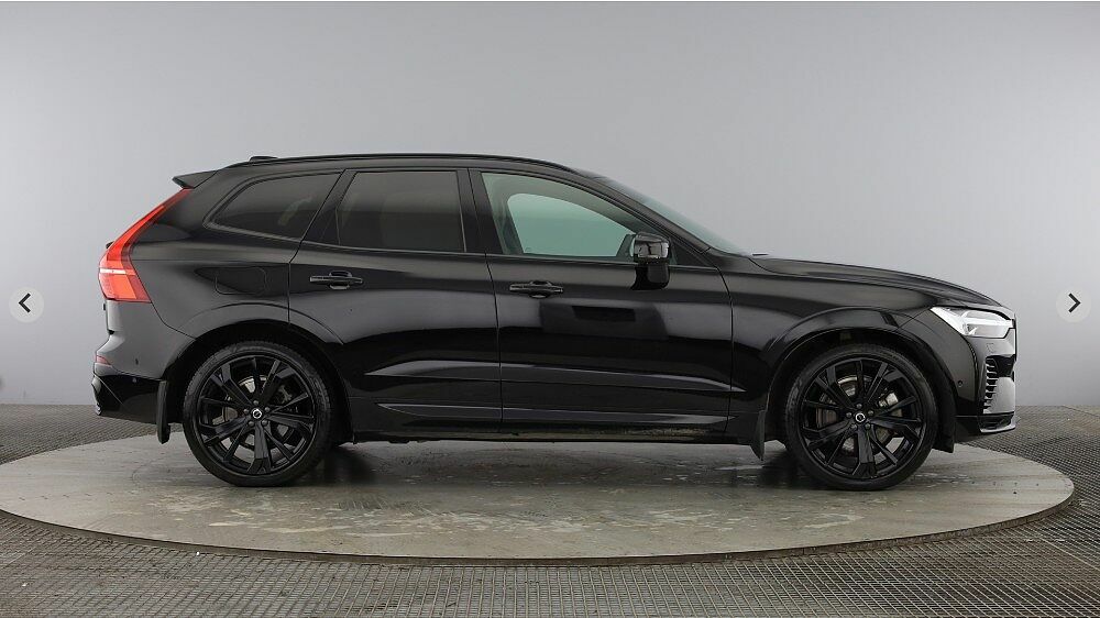 Volvo XC60 Recharge Black Edition Ultimate, T8 Awd Plug-in Hy BK24OFJ Black #2