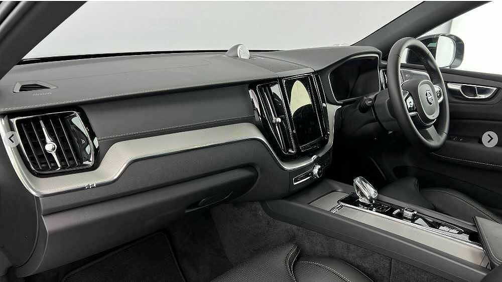 Volvo XC60 Recharge Black Edition Ultimate, T8 Awd Plug-in Hy BK24OFJ Black #5