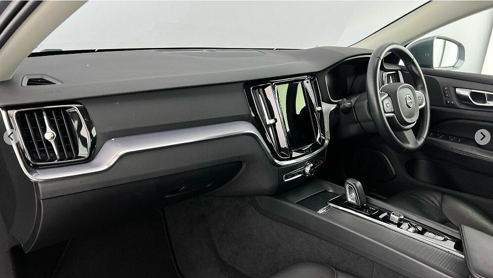 Volvo V60 Momentum, B3 Mild Hybrid Rear Camera, Heated Seat Grey #6