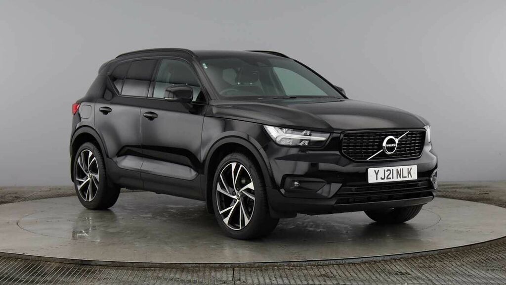Volvo XC40 R-design Pro, T3 Heated Seats, Power Dr Black