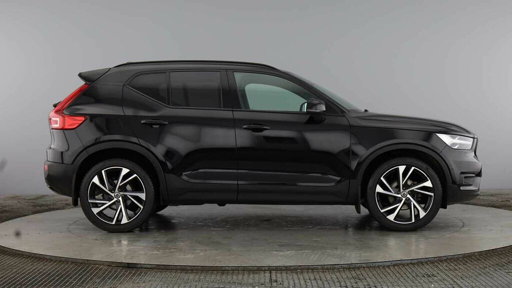 Volvo XC40 R-design Pro, T3 Heated Seats, Power Dr Black #2