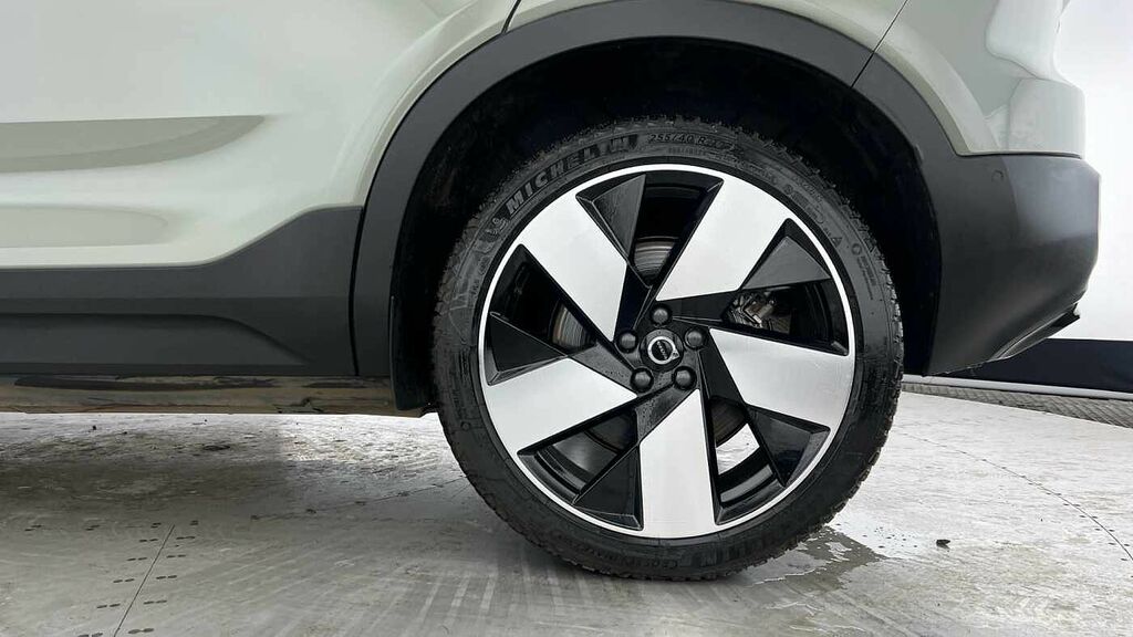 Volvo C40 Recharge Ultimate, Twin Motor, Sage Gree Green #4