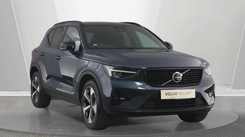 Volvo XC40 Plus, B3 Mild Hybrid, Dark Rear Camera, H Blue