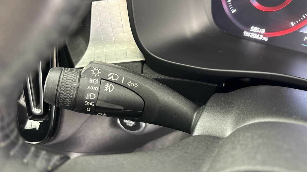 Volvo XC40 T3 R-design Grey #16