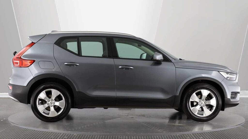Volvo XC40 T3 Momentum Grey #3