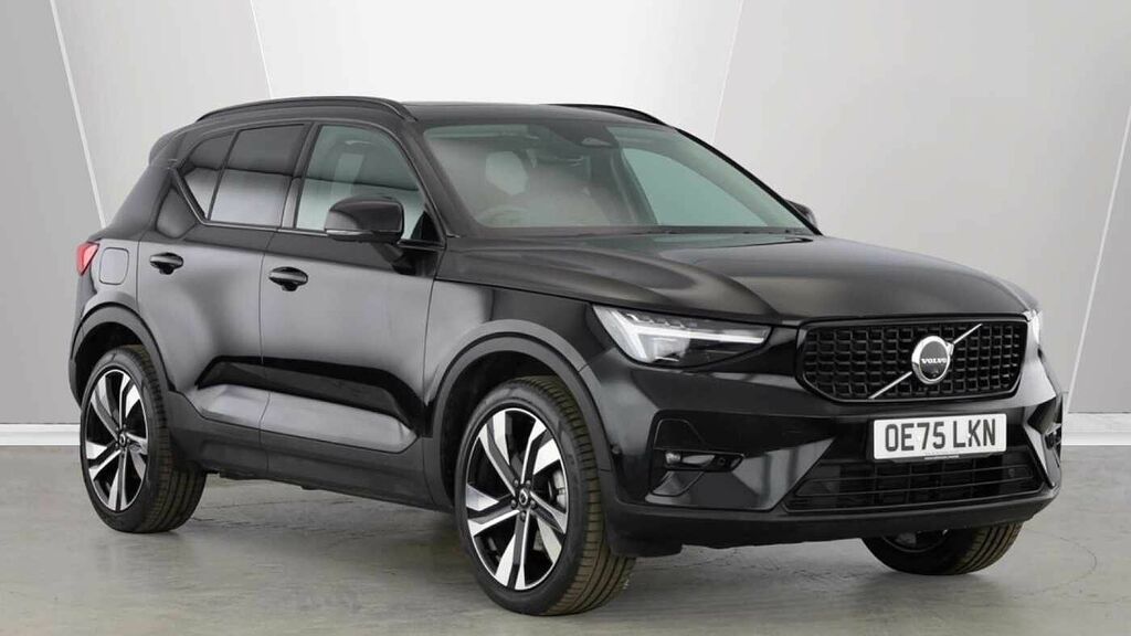 Volvo XC40 Ultra, B4 Mild Hybrid, Dark Panoramic Sun Black