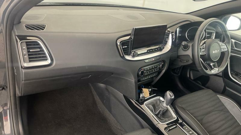 Kia Ceed 1.5T Gdi Isg 138 Gt-line Hatchback Silver #8