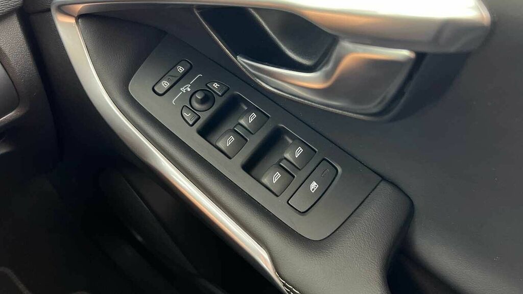 Volvo V40 1.5 V40 Momentum Black #19