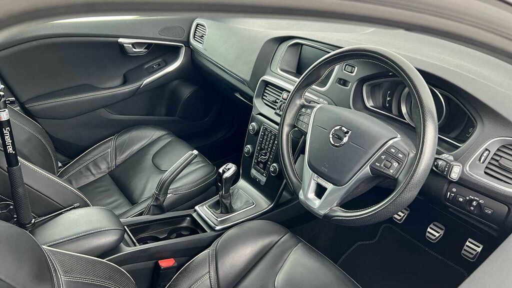 Volvo V40 T2 R-design Pro Power Seat, Front Park Ass White #4