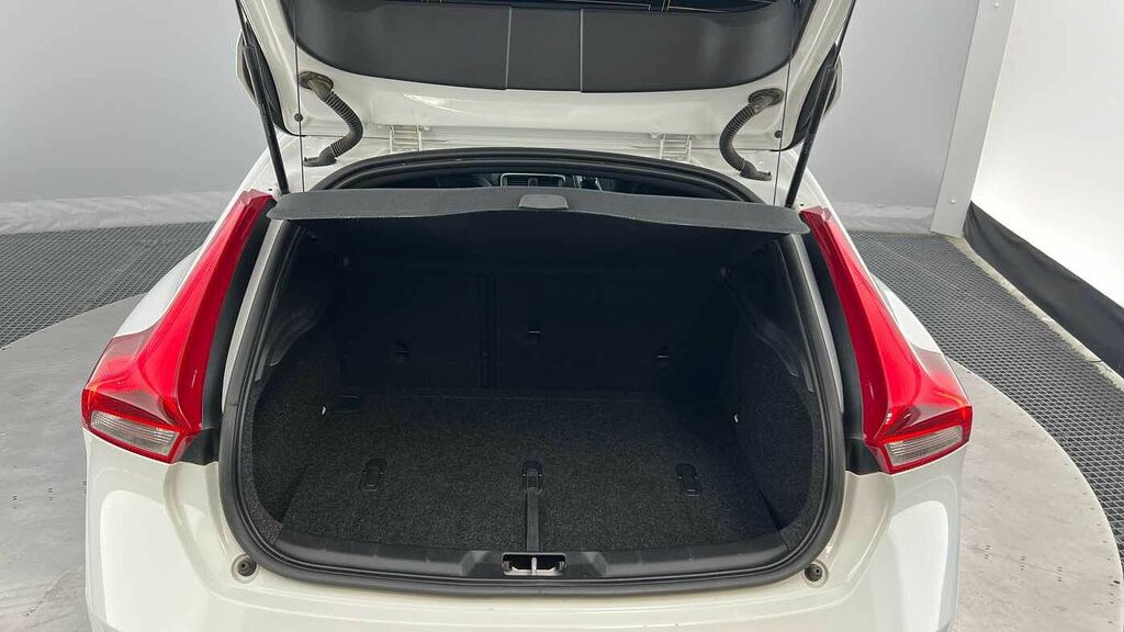 Volvo V40 1.5 V40 Momentum Black #13