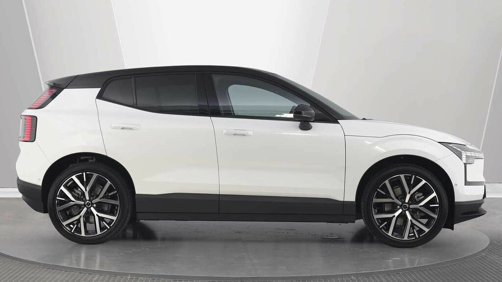 Volvo EX30 Ultra, Single Motor Extended Range, Whee White #3