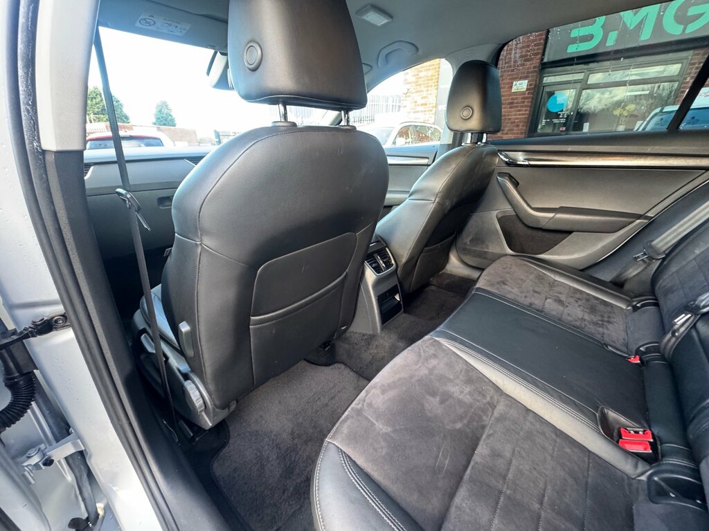 Skoda Octavia Octavia Vrs Tdi 4X4 S-a Black #20