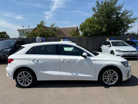 Audi A3 1.0 Tfsi 30 KS70YZM White #4