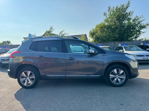 Peugeot 2008 1.2 Puretech Allure Grey #4