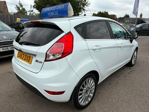 Ford Fiesta 1.0T Ecoboost Titanium EA63DXB White #5