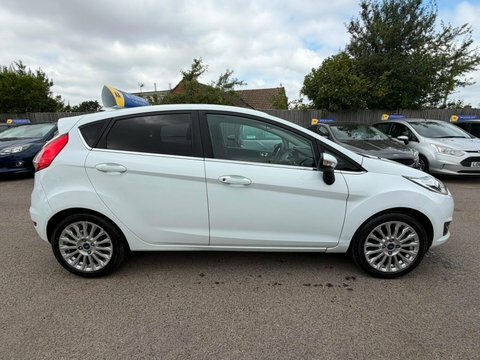 Ford Fiesta 1.0T Ecoboost Titanium EA63DXB White #4