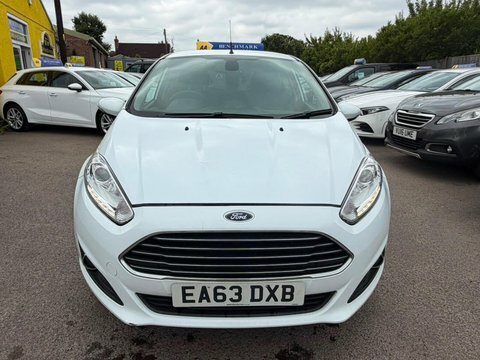 Ford Fiesta 1.0T Ecoboost Titanium EA63DXB White #2